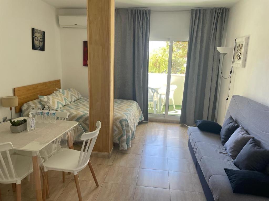 בנאלמדנה Benalbeach Loft מראה חיצוני תמונה